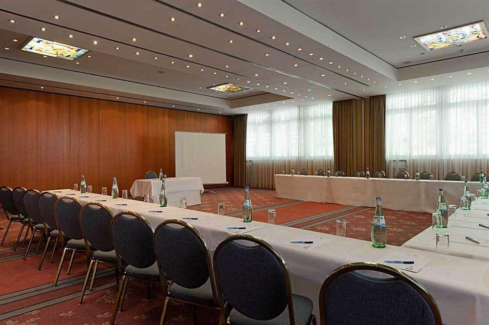 Hotel Wyndham Garden Donaueschingen Facilidades foto